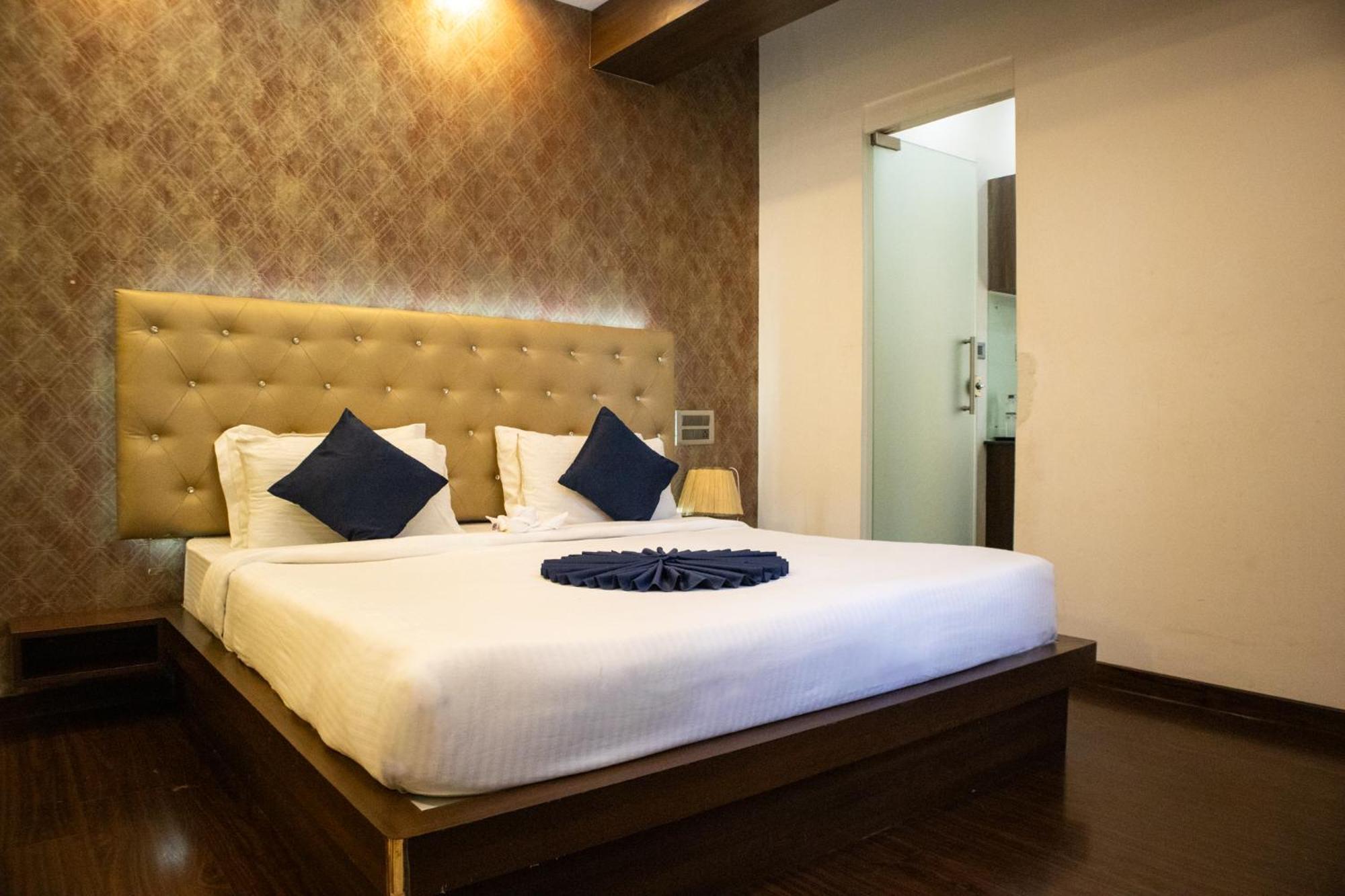 Mystic Apartotel Hebbal Bangalore Exterior photo